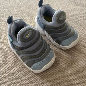 Nike Dynamo Free Baby Toddler Shoes Size 2C